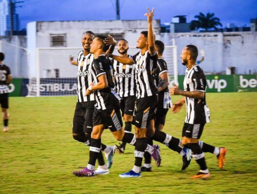 Treze goleia o Pombal e assume a vice-liderança do Paraibano