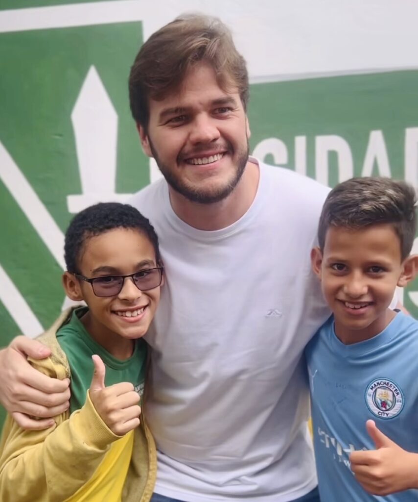 Com recepção calorosa, Bruno Cunha Lima inaugura mais uma escola da Rede Municipal