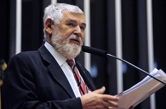 Luiz Couto critica Cícero na tribuna da Câmara em apoio à candidatura de Cartaxo