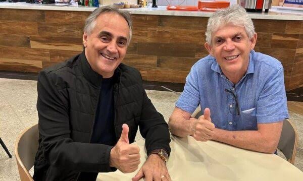 Ricardo Coutinho declara apoio a Cartaxo e anuncia seu retorno à política paraibana