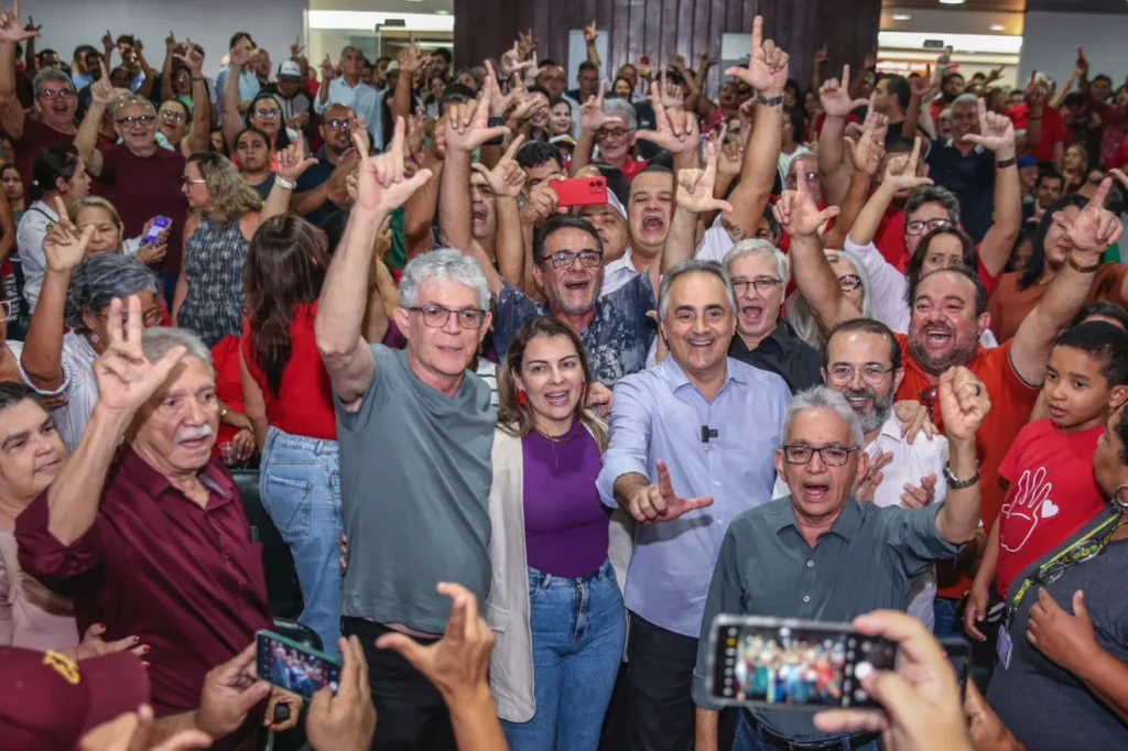 Grande público comparece à 1ª Plenária Popular da pré-candidatura de Luciano Cartaxo para prefeito de João Pessoa
