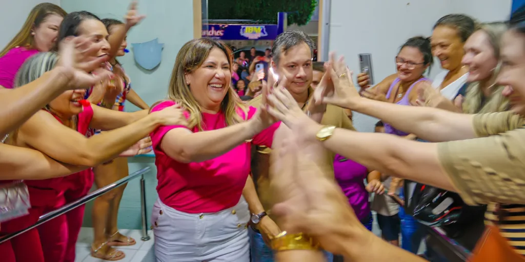 Cajazeiras chega à final em prêmio de educação e Júnior Araújo elogia Corrinha Delfino pelo excelente trabalho