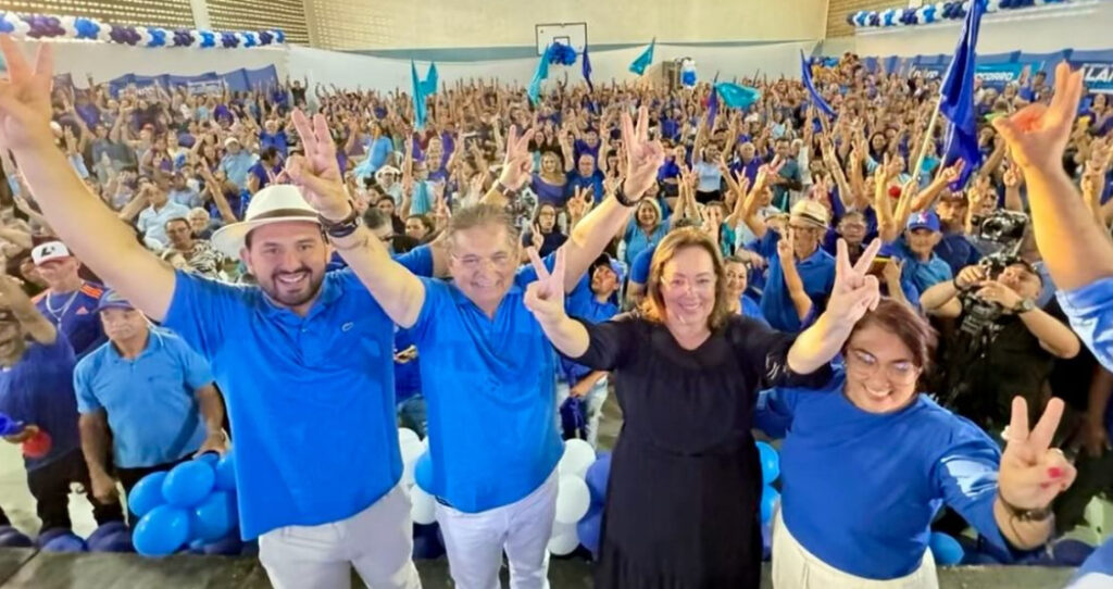 Multidão compareceu à convenção que oficializou as candidaturas de Eleuza e Gisele em Puxinanã