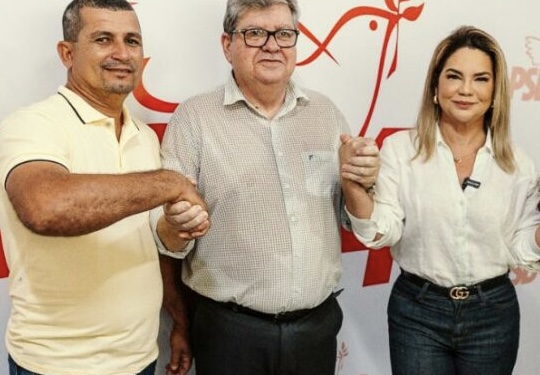 Roga Cabral é anunciado como vice na chapa de Karla Pimentel para reeleição no Conde