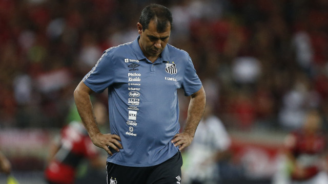 Carille diz que Santos tem lista de reforços definida para a Série B: ‘Até cinco jogadores’
