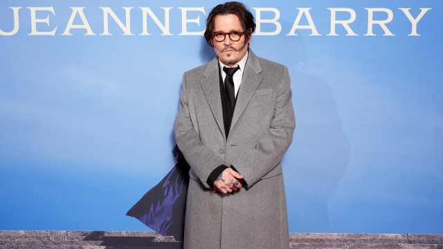 Johnny Depp lamenta morte de colega de ‘Piratas do Caribe"