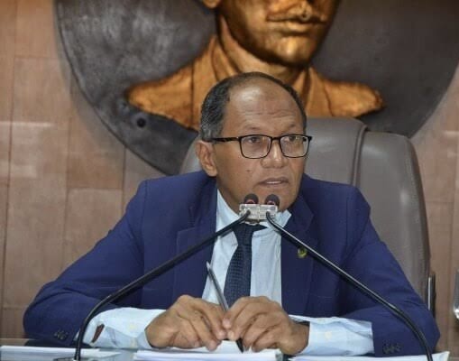 Após juras de amor a Bruno, Marinaldo se abraça com João