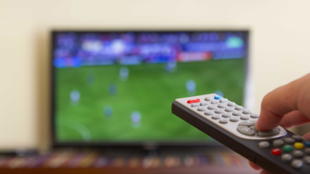 Record faz proposta de R$ 2,8 bilhões para voltar a transmitir Brasileirão após 19 anos