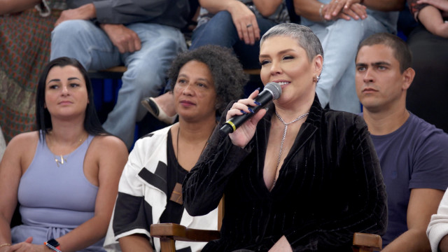 Simony reflete sobre abandono durante tratamento contra o câncer