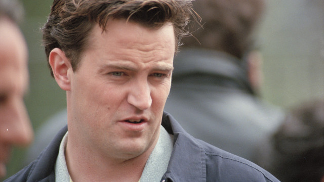 Matthew Perry gastou R$ 300 mil em drogas no mês antes de sua morte