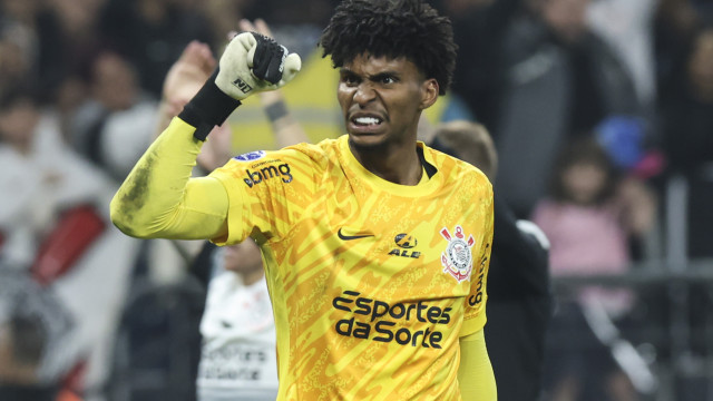Hugo Souza só tem contrato até dezembro; saiba quanto Corinthians precisa para contratá-lo
