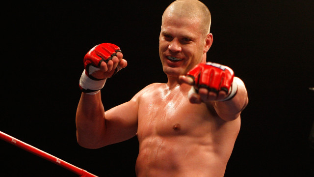 Ex-lutador do UFC e do Bellator morre aos 45 anos