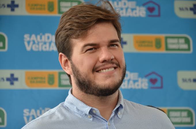 Com agenda movimentada, Bruno Cunha Lima grava guia e participa de eventos de campanha