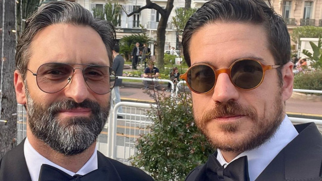 Marco Pigossi se casa com cineasta Marco Calvani em cerimônia intimista na Itália