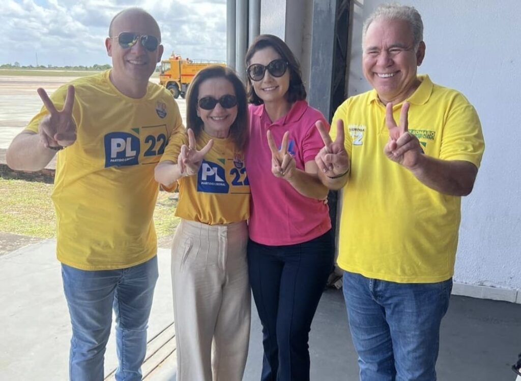 Michelle Bolsonaro desembarca em João Pessoa para participar de evento de Marcelo Queiroga
