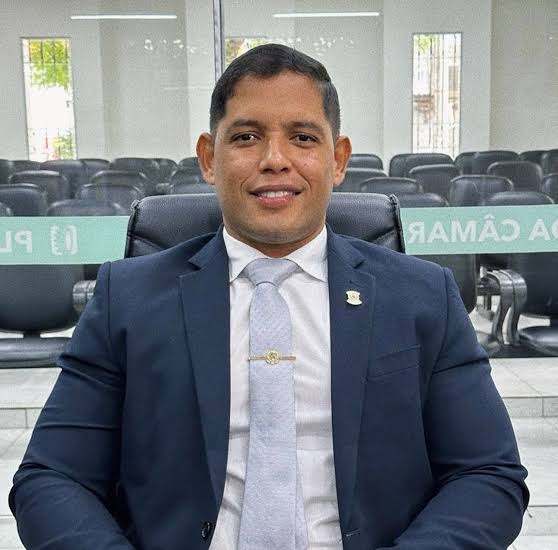 Justiça barra candidatura de Hermerson Caminhoneiro e Bayeux passa a ter três nomes da disputa