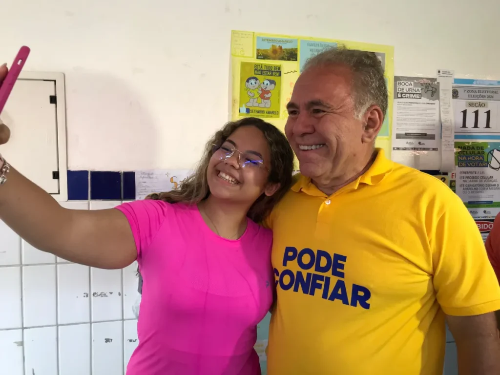 Marcelo Queiroga abre votação na Capital e se mostra otimista com segundo turno