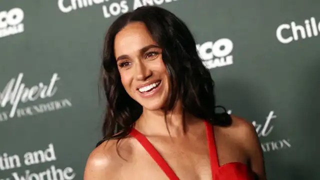 Meghan Markle surpreende ao ir a evento sozinha